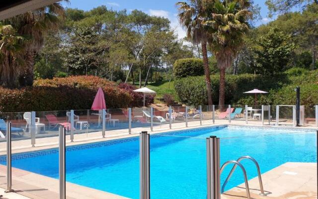 Studio meublé face au golf