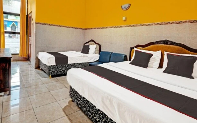 Collection O 91692 Hotel Citra Dewi 3 HillsNearUmbul Sidomukti