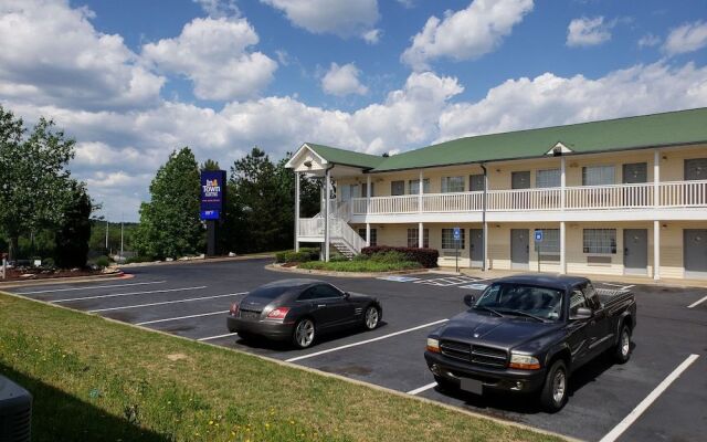 InTown Suites Extended Stay - Atlanta Cumming