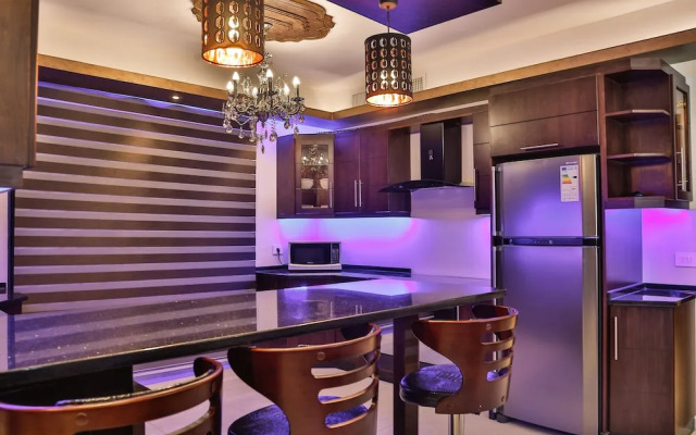 Deluxe Apartments
