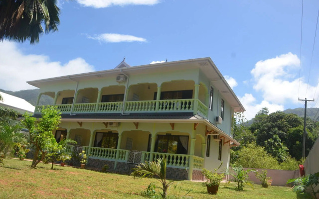 Green Palm Self Catering and Chalets