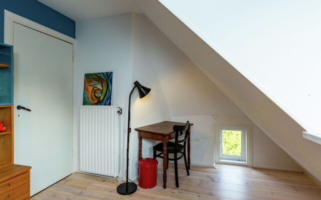 Pretty Holiday Home With Terrace, Garden, Garden Furniture