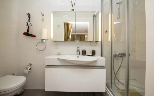 Enchanting House With Backyard in Bodrum