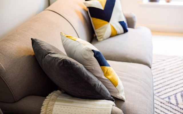 The Brockwell Park Escape - Bright 2BDR Flat with Parking