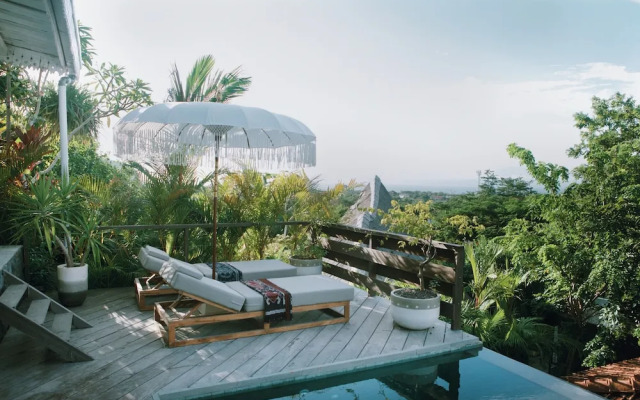 White Tortoise Eco Villa's