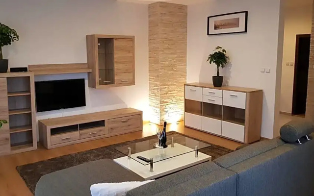 Hotel & Restaurant Pod Kaštany