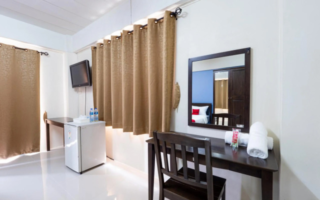 Reddoorz SI - FAH @ Bangsaen Hotel