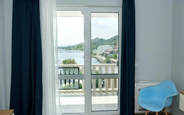 White Lagoon - Luxurious 1BD Flat near Kavarna
