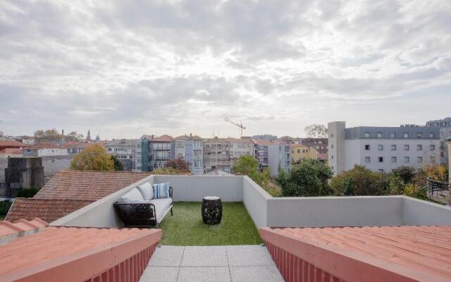 Liiiving In Porto-Historic Sunny Terrace