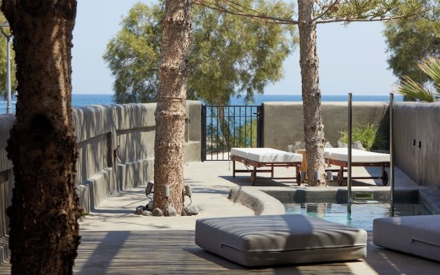 Oscar Beachfront Suites-Adults Only