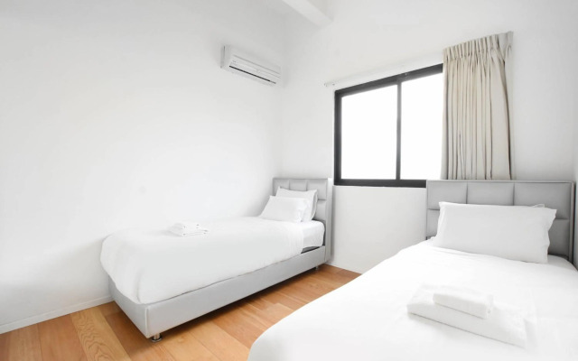 Touch The Sky by HolyGuest