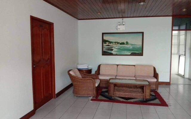 Baan Busarin Hotel
