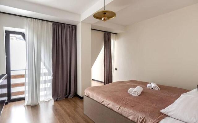 Luxury 2-BR Family Suit in Gudauri