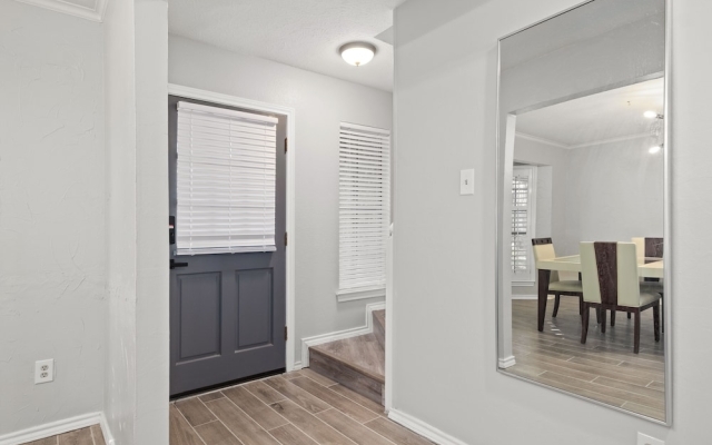 2414 Pecan