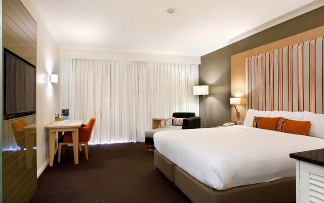 Mercure Gold Coast Resort