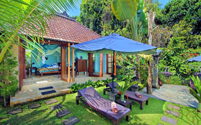 The Mahogany Villa