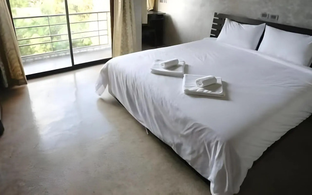 Stay Mayb Chiang Mai