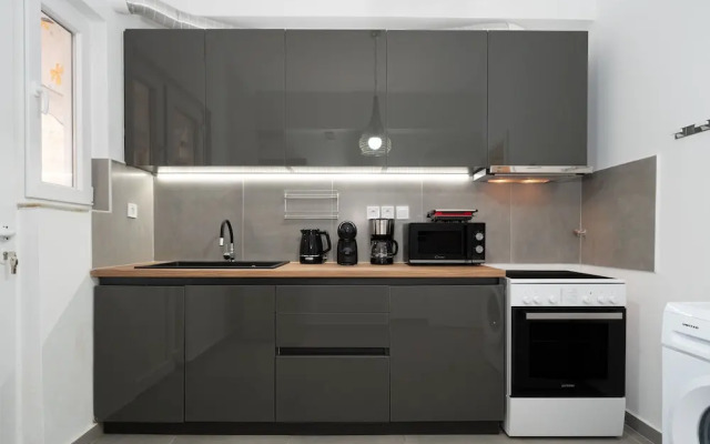 Contemporary Chic Apartment in Athens