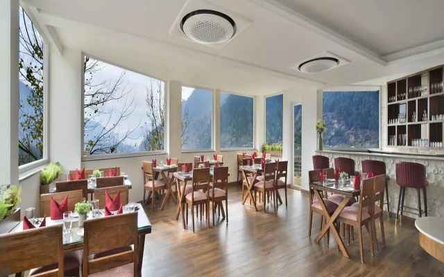 Justa Grand View Resort & Spa, Manali