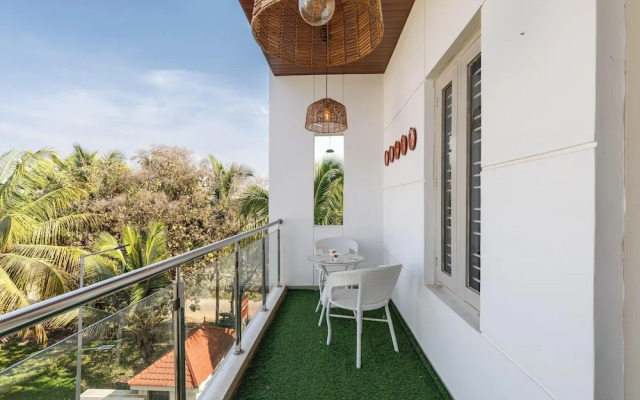 Golden Ivory by Red Olive