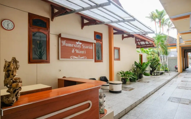 RedDoorz at Dewanti Syariah near Stasiun Tulungagung