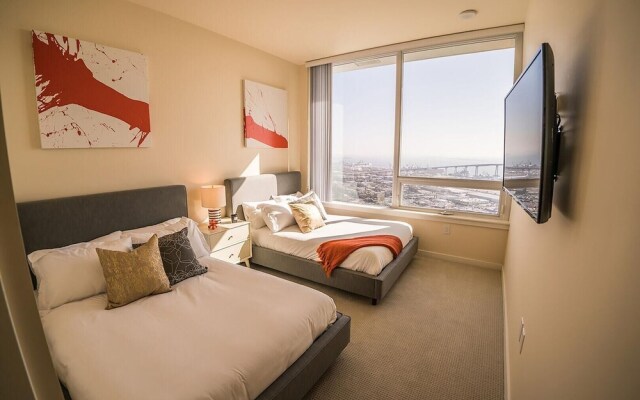 Ocean View IV by AvantStay | High-Rise in DT w/ City & Ocean Views!