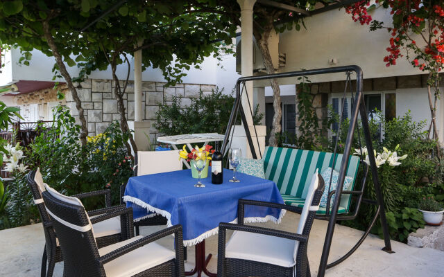 Beautiful Sea View Apartments