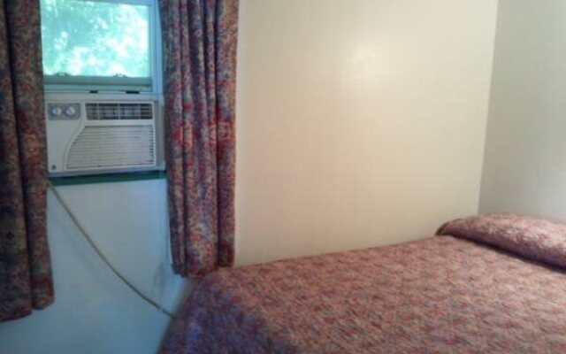 Emerald Isle Motel
