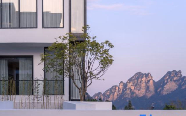 XMAN sunrise  Resort