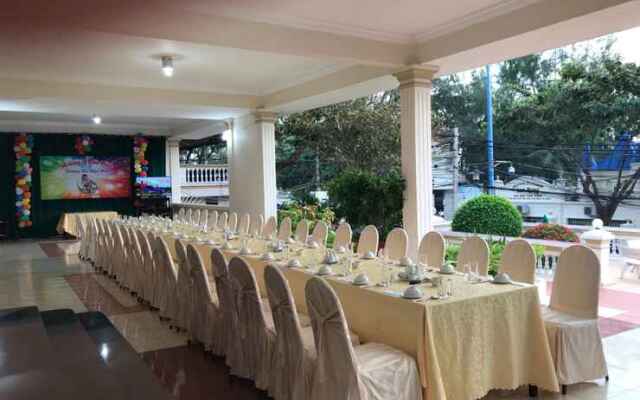 Huong Phong Hotel