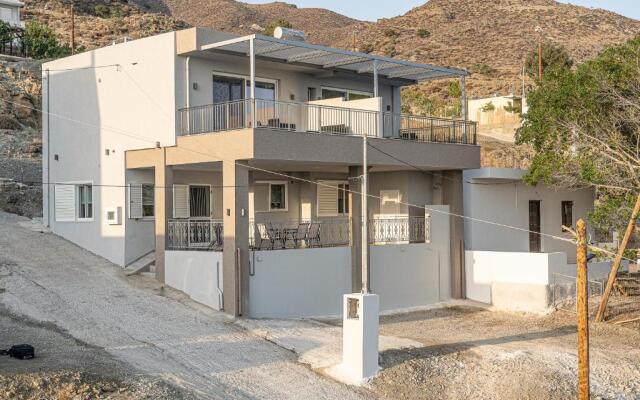 Tzortzi's Family Apartments