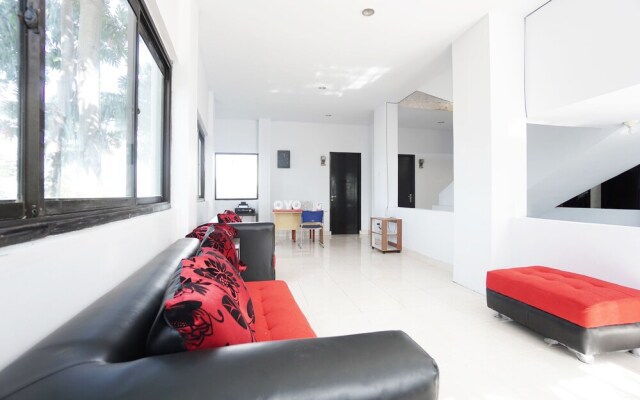 OYO 2566 Putri Kesia Rooms
