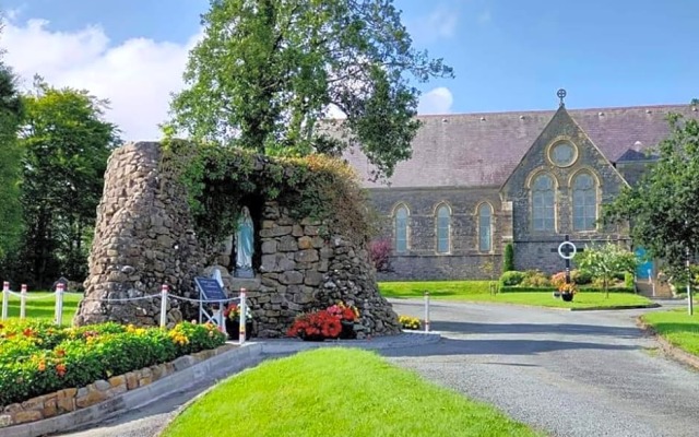 Sliabh Beagh Hotel