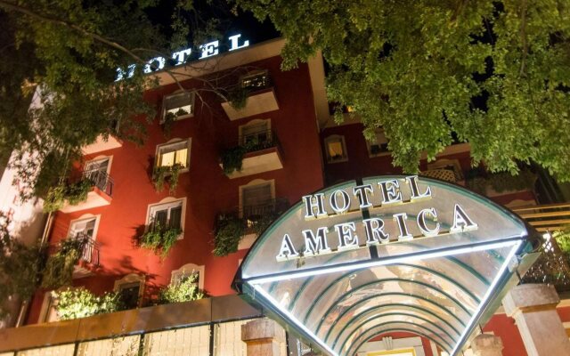 Hotel America