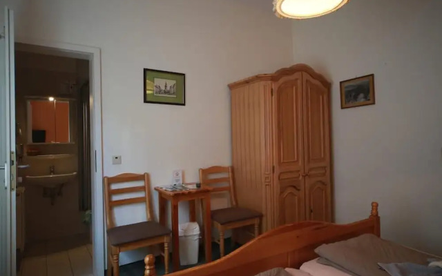 Gaststätte & Pension Lichtenhainer Wasserfall