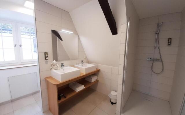 Logis Hôtel Le Commerce