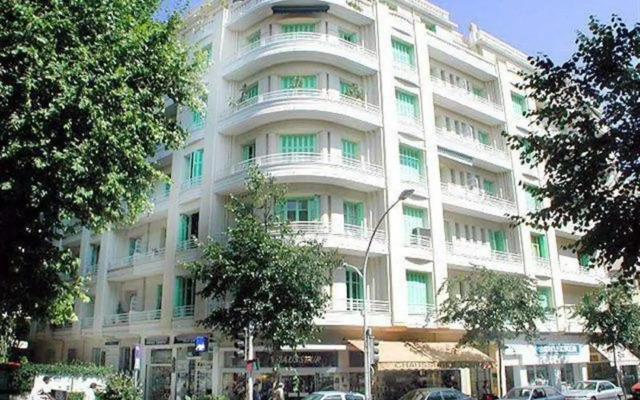 VICTOR HUGO - Modern and sunny, terrace, 2 baths