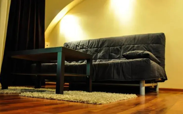 Charming Central Apartment Ploiesti