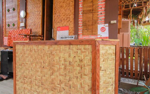 OYO 1725 Banyu Asem Residence