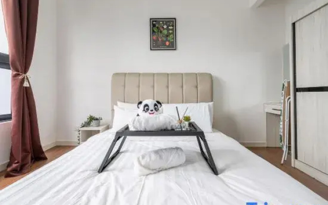 M Vertica Pure Cove Kuala Lumpur 12pax