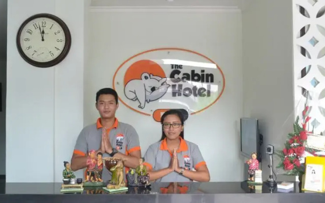 Cabin Hotel F77