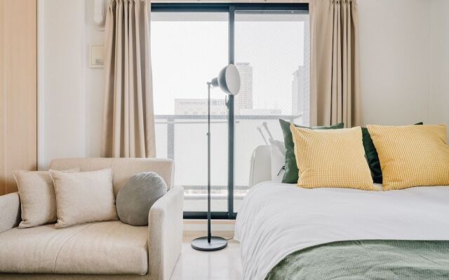 Prendre Namba AFP Apartment