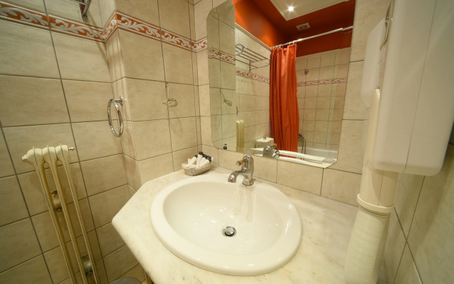 Mont Helmos Hotel