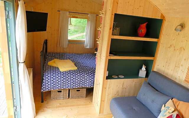 The Lookout Shepherd's Hut