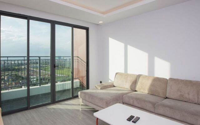 ONE 18 Ngoc Lam Apartment