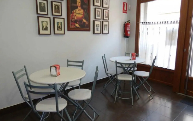 Hostal Catalina de Austria