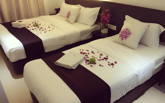 Apple 1 Hotel Queensbay