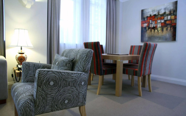 The Manor Apartment Hotel
