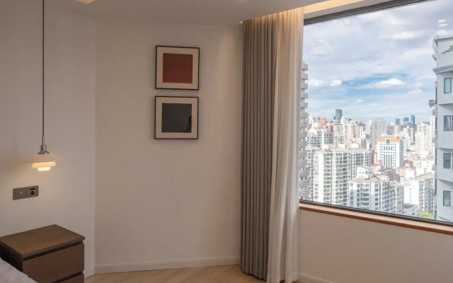 Book and Bed-Jingan Temple