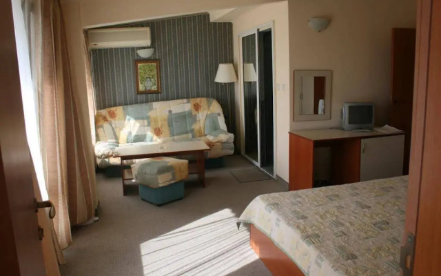 Mirana Family Hotel